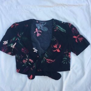 NEVER WORN Zara Floral Tie Crop Top 2018